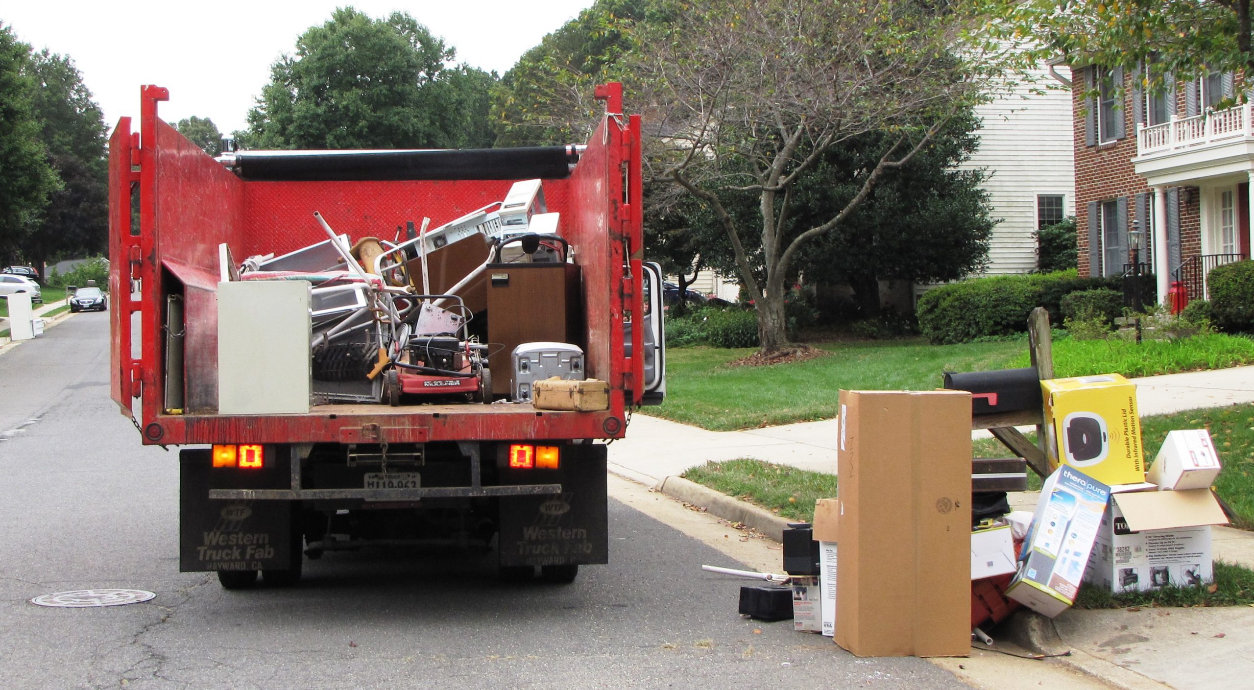 Benefits of Hiring Professional Junk Removal Services